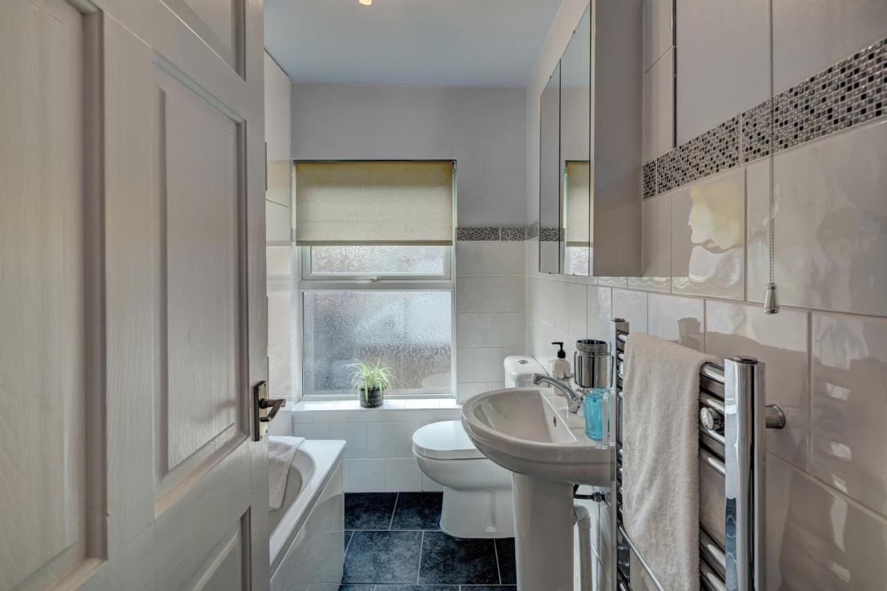 *New* Chester Canal Side 2 Bed Character Home المظهر الخارجي الصورة